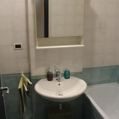 Casa Mira - Ampio, Fully Equipped E Zona Tranquilla 아파트 트리에스테
