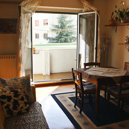 Casa Mira - Ampio, Fully Equipped E Zona Tranquilla 트리에스테
